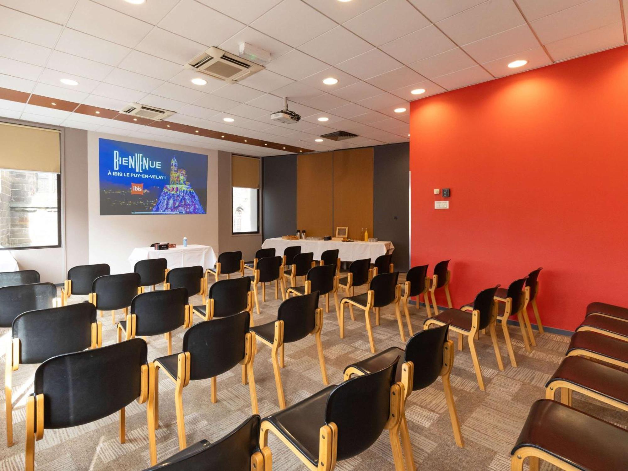 Ibis Le Puy-En-Velay Centre Hotel Exterior photo
